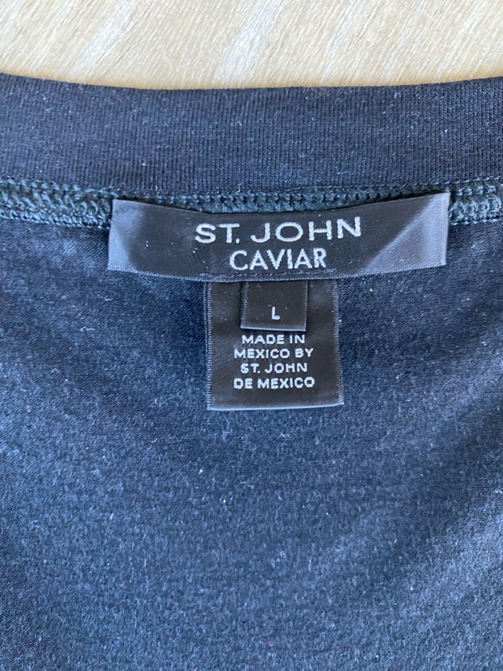 St. John Caviar Black Shimmer Sleeveless Tank Top Size Large - Picture 3 of 6